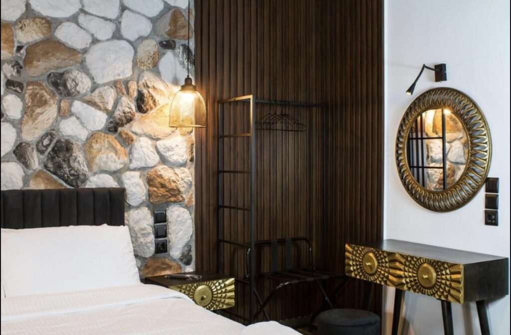 20220605 061015000 iOS